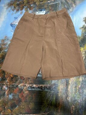 Tailored Suit Shorts.Tan.